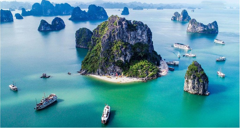 Vịnh Hạ Long vào top 10 điểm đến đẹp nhất thế giới 2022 | Mekong ASEAN