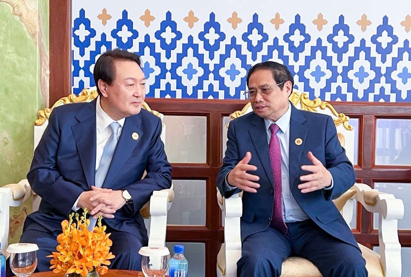Thủ tướng Chính phủ Phạm Minh Chính gặp Tổng thống Hàn Quốc Yoon Suk Yeol. Ảnh: VGP