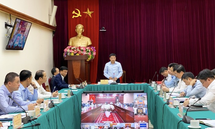 Bộ trưởng Bộ GTVT Nguyễn Văn Thắng họp trực tuyến với các địa phương sáng 10/3.