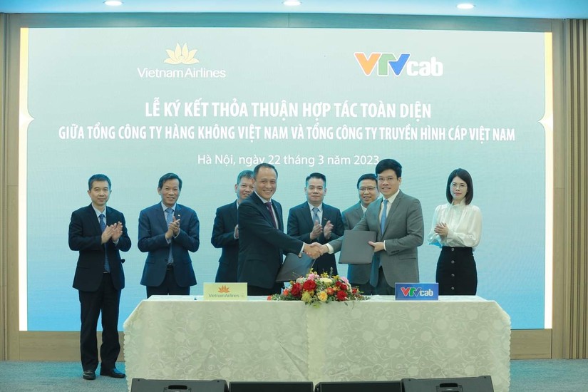 Lễ ký kết giữa VTVcab và Vietnam Airlines. Ảnh: VTVcab.