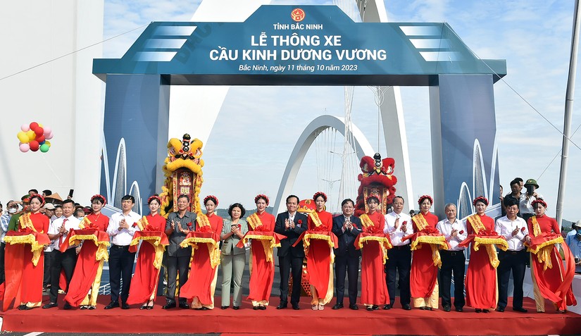 Lễ khánh thành cầu Kinh Dương Vương, Bắc Ninh. Ảnh: Bacninh.gov