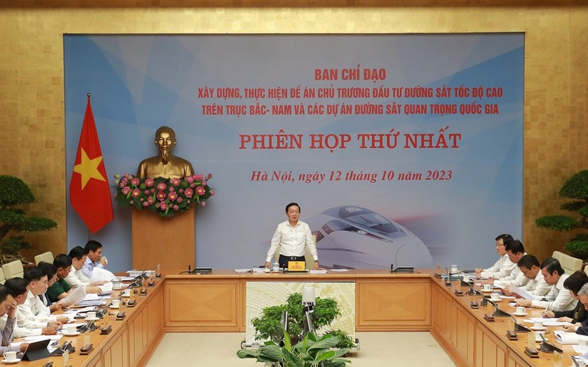 Phó Thủ tướng Trần Hồng Hà chủ trì cuộc họp. Ảnh: VGP