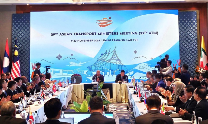 Hội nghị Bộ trưởng Giao thông vận tải ASEAN lần thứ 29 tại Lào. Ảnh: VGP.
