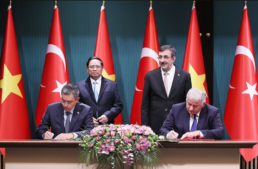 Lễ ký kết hợp tác của hai hãng hàng không Vietnam Airlines và Turkish Airlines