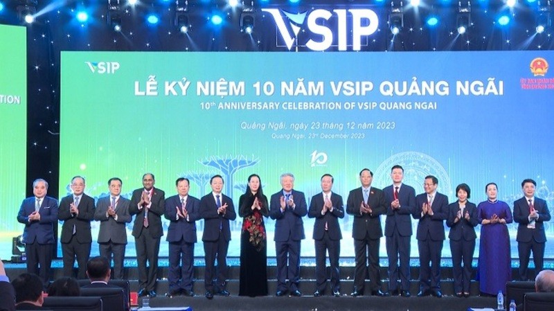 Lễ kỷ niệm 10 năm thành lập khu công nghiệp VSIP Quảng Ngãi. Ảnh: Quangngai.gov.