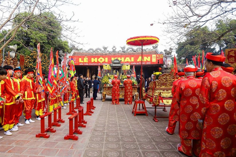 Lễ hội Khai ấn đền Trần Nam Định. Ảnh: VGP