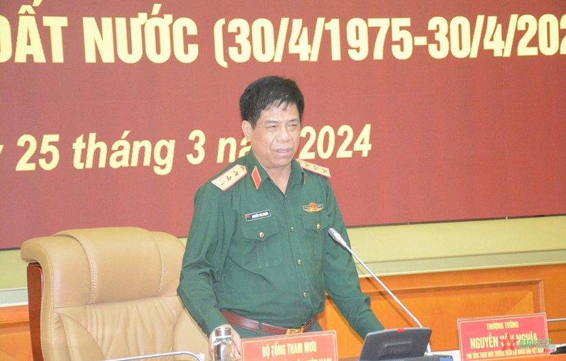 Thượng tướng Nguyễn Văn Nghĩa, Phó tổng Tham mưu trưởng Quân đội nhân dân Việt Nam chủ trì Hội nghị. Ảnh: VGP.