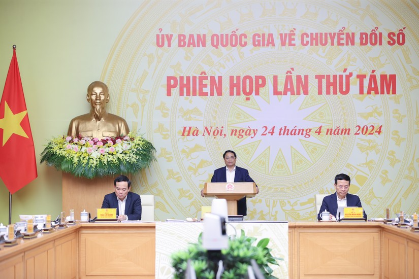 Thủ tướng Phạm Minh Chính, Chủ tịch Ủy ban Quốc gia về chuyển đổi số, chủ trì phiên họp lần thứ 8 của Ủy ban về kinh tế số. Ảnh: VGP.