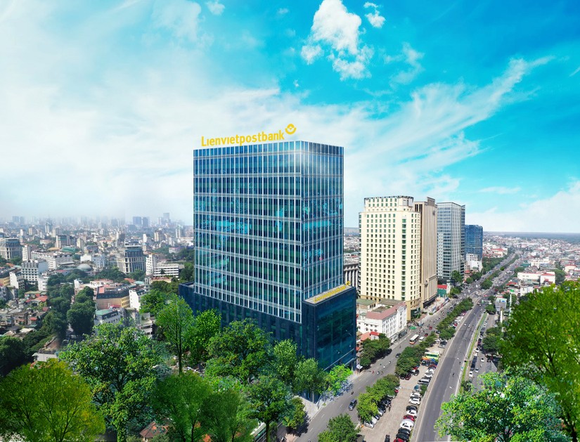 Lienvietpostbank chính thức nằm trong top các ngân hàng TMCP lớn tại Việt Nam với số vốn điều lệ 17.291 tỷ đồng. 