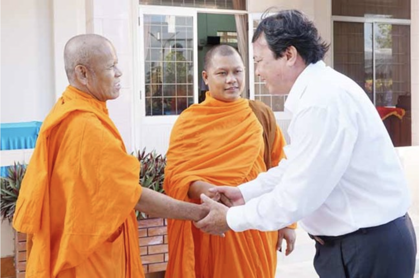 Lãnh đạo tỉnh Trà Vinh luôn quan tâm, gặp gỡ quý vị chư tăng, người có uy tín trong đồng bào dân tộc Khmer.