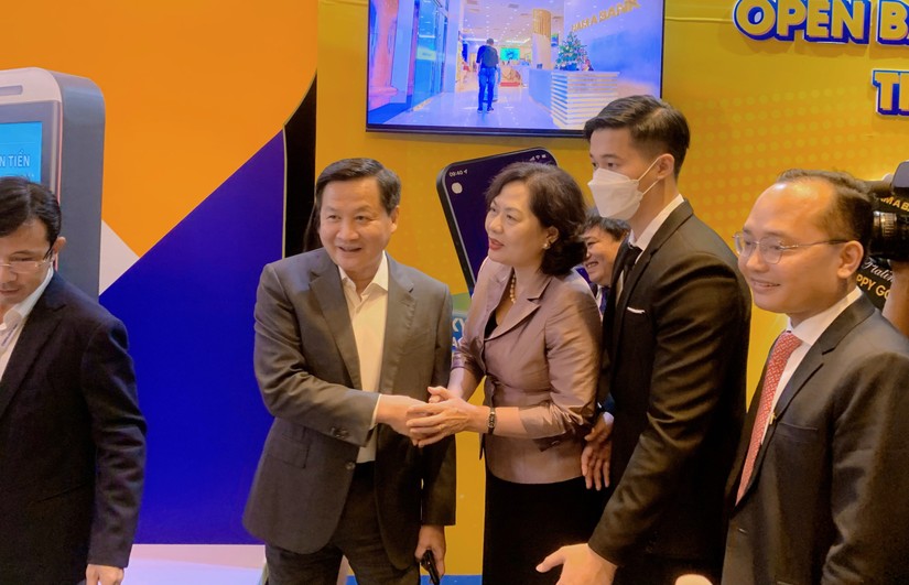 Phó Thủ tướng Lê Minh Khái và Thống đốc Nguyễn Thị Hồng tham dự hội thảo - Ảnh Thu Trang