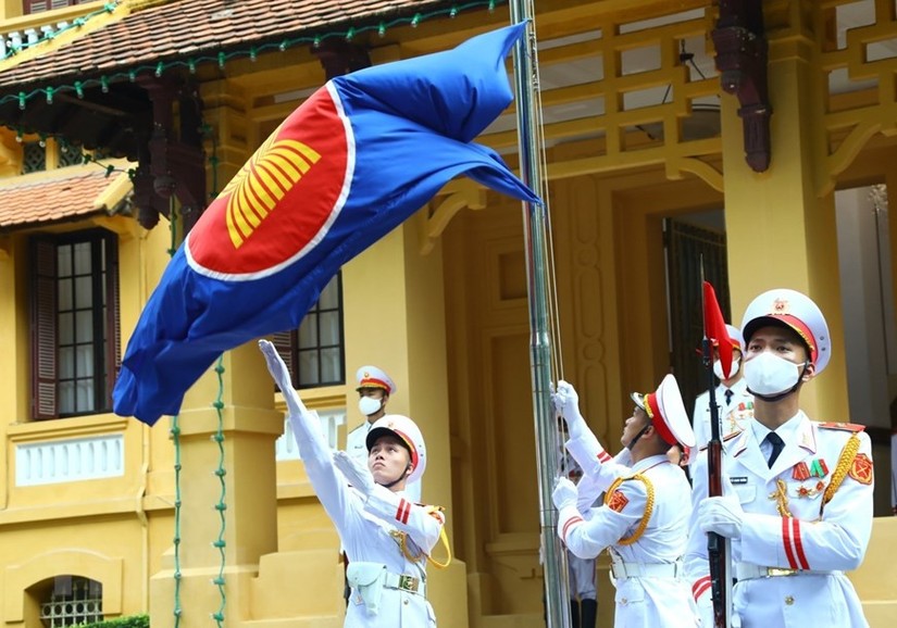 Lễ thượng cờ ASEAN: Lễ thượng cờ là một trong những sự kiện quan trọng khẳng định sự đoàn kết của ASEAN. Năm 2024, lễ này sẽ được tổ chức trong không khí trang trọng, huy hoàng. Đây là cơ hội để giới thiệu tinh thần đoàn kết, sự thống nhất của ASEAN đến với cộng đồng quốc tế.