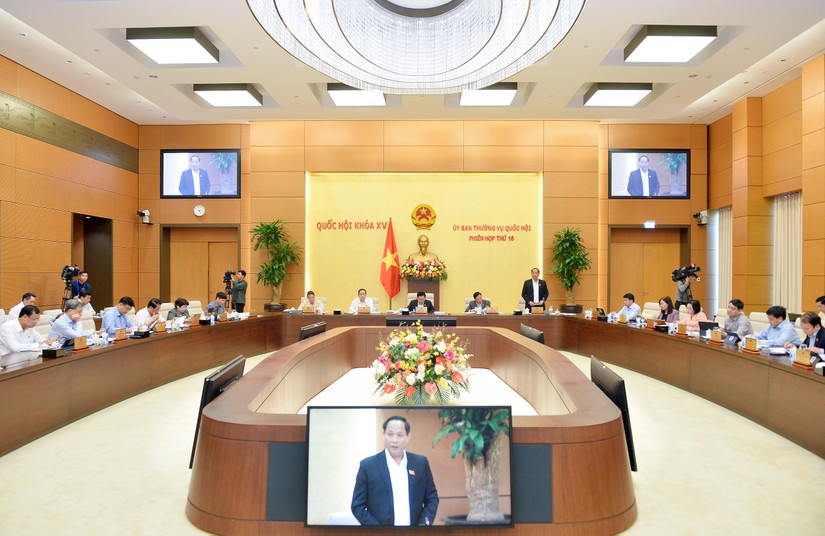 Phó Chủ tịch Quốc hội Trần Quang Phương phát biểu kết thúc phiên họp. Ảnh: quochoi.vn
