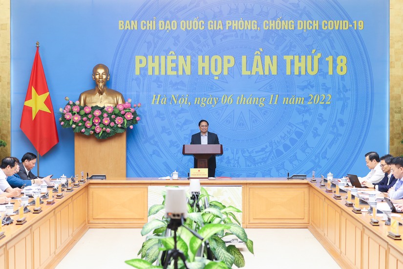 Thủ tướng Chính phủ Phạm Minh Chính chủ chủ trì phiên họp thứ 18 của Ban Chỉ đạo Quốc gia phòng, chống dịch Covid-19 theo hình thức trực tuyến. Ảnh: VGP