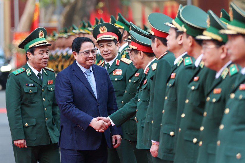 Thủ tướng Phạm Minh Chính thăm Bộ Tư lệnh Bộ đội Biên phòng. Ảnh: VGP