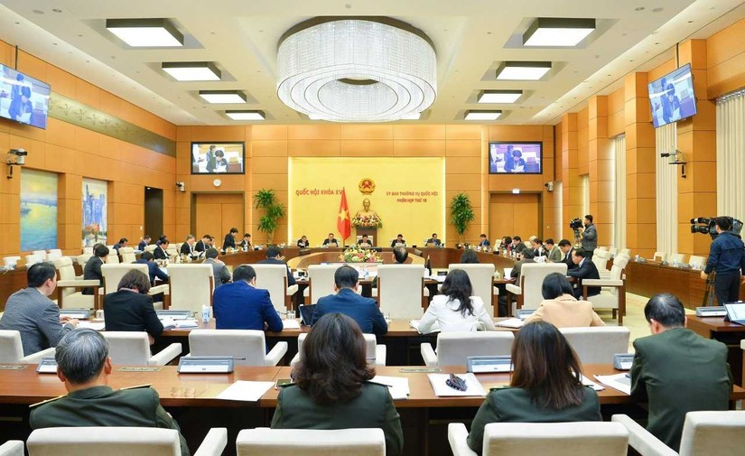 Uỷ ban Thường vụ Quốc hội tiến hành rà soát công tác chuẩn bị và cho ý kiến về nội dung, chương trình kỳ họp bất thường lần thứ 2, Quốc hội khóa XV tại phiên họp thứ 18. Ảnh: VGP