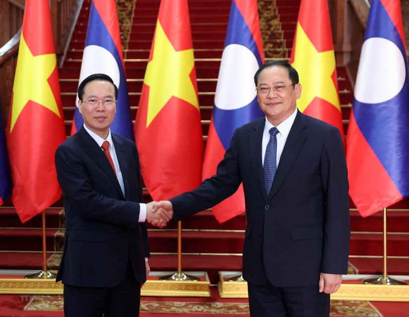 Chủ tịch nước Võ Văn Thưởng đã hội kiến Thủ tướng Chính phủ Lào Sonexay Siphandone. Ảnh: TTXVN