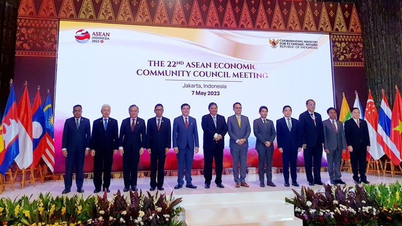 Bộ trưởng Kinh tế các nước ASEAN tham dự Hội nghị tại Jakarta, Indonesia. Ảnh: Bộ Công Thương