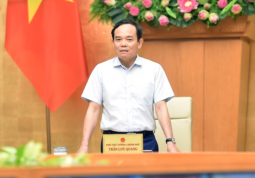 Phó Thủ tướng Trần Lưu Quang nhấn mạnh, cảnh báo thẻ vàng của EC đối với xuất khẩu thủy sản của Việt Nam được dỡ bỏ hay không phụ thuộc rất lớn từ chính ý thức, trách nhiệm của mỗi chính quyền địa phương có biển và các ngư dân tham gia khai thác hải sản. Ảnh: VGP