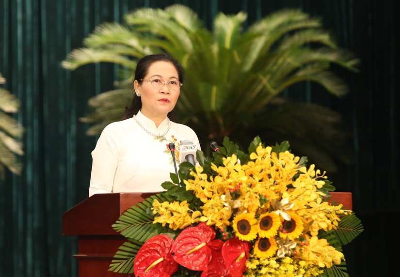 Chủ tịch HĐND TPHCM Nguyễn Thị Lệ phát biểu khai mạc kỳ họp. Ảnh: VGP