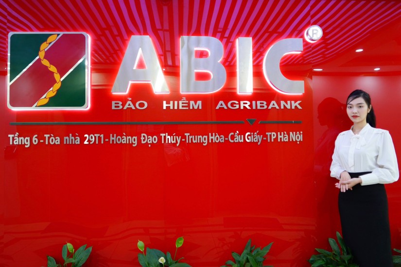 Người nhà lãnh đạo Bảo hiểm Agribank đăng ký giao dịch hơn 700.000 cổ phiếu