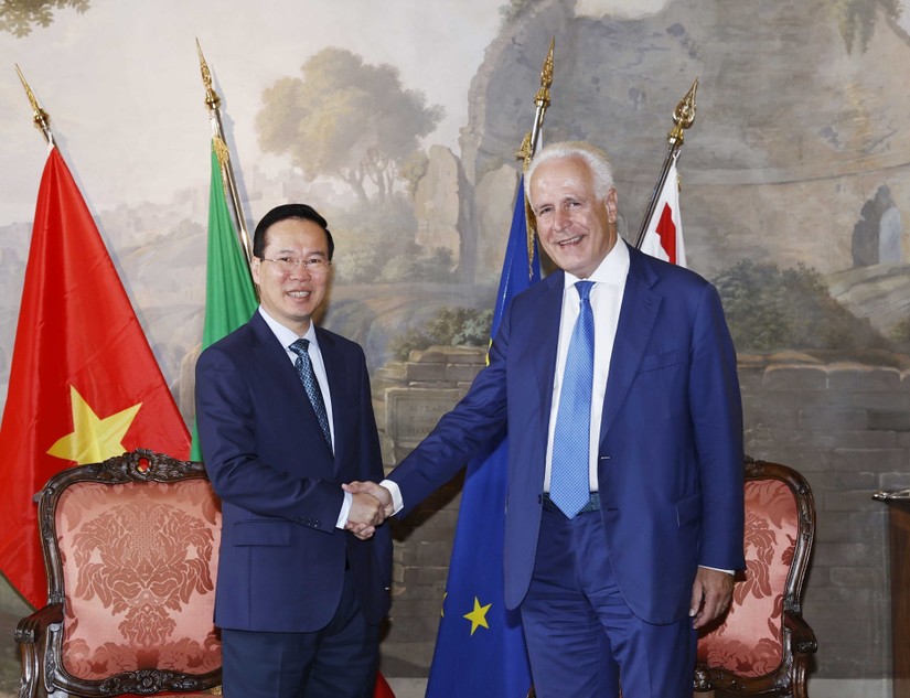 Chủ tịch nước Võ Văn Thưởng gặp Chủ tịch vùng Tuscany, ông Eugenio Giani. Ảnh: TTXVN
