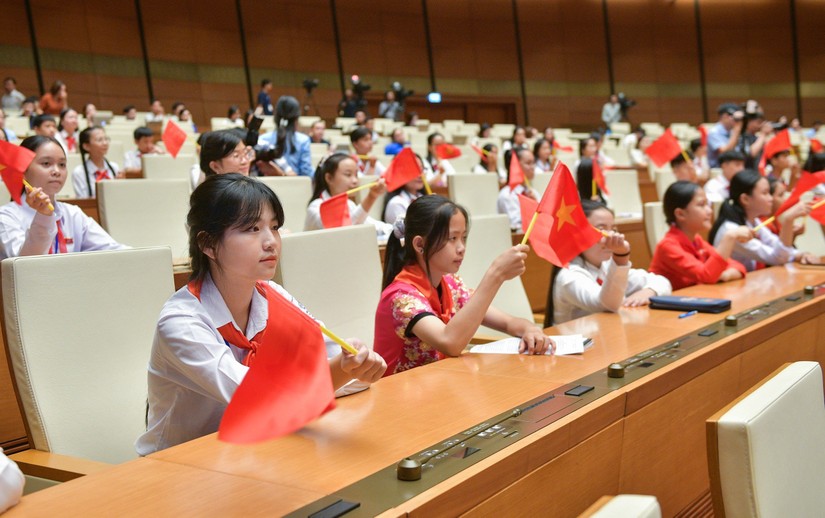 Sáng 10/9, tại Hội trường Diên Hồng, Nhà Quốc hội đã diễn ra Phiên họp giả định “Quốc hội trẻ em” lần thứ I - năm 2023. Ảnh: quochoi.vn