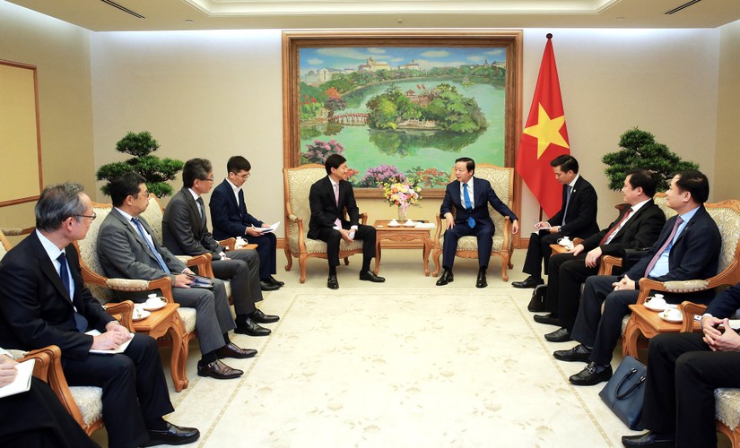 Phó Thủ tướng Trần Hồng Hà tiếp ông Harada Hidenori, Chủ tịch kiêm Tổng Giám đốc công ty Thăm dò và Khai thác Dầu khí Mitsu. Ảnh: VGP