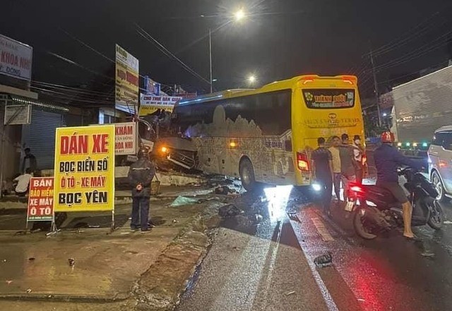 Hiện trường vụ tai nạn giao thông tại Đồng Nai. 