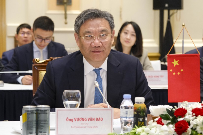 Bộ trưởng Thương mại Trung Quốc Vương Văn Đào cho rằng các cơ quan chủ quản hai nước cần sớm triển khai công tác kiểm tra đánh giá doanh nghiệp, vùng trồng. Ảnh: Bộ Công Thương