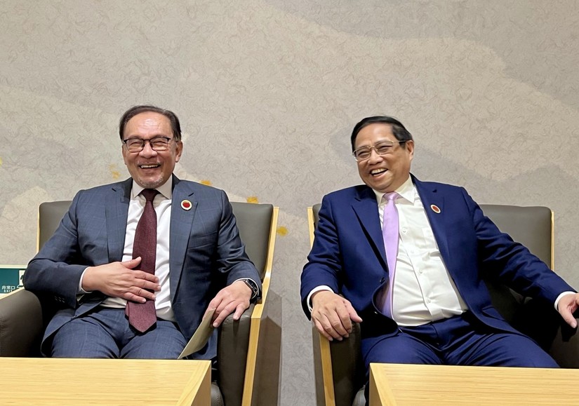 Thủ tướng Phạm Minh Chính cùng Thủ tướng Malaysia Anwar Ibrahim. Ảnh: VGP