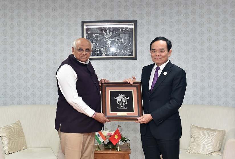 Phó Thủ tướng Chính phủ Trần Lưu Quang và Thủ hiến Bang Gurajat Bhupendra Patel. Ảnh: VGP