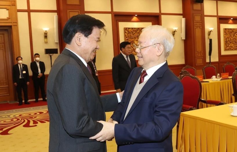 Tổng Bí thư Nguyễn Phú Trọng đón Tổng Bí thư, Chủ tịch nước Lào Thongloun Sisoulith. Ảnh: TTXVN