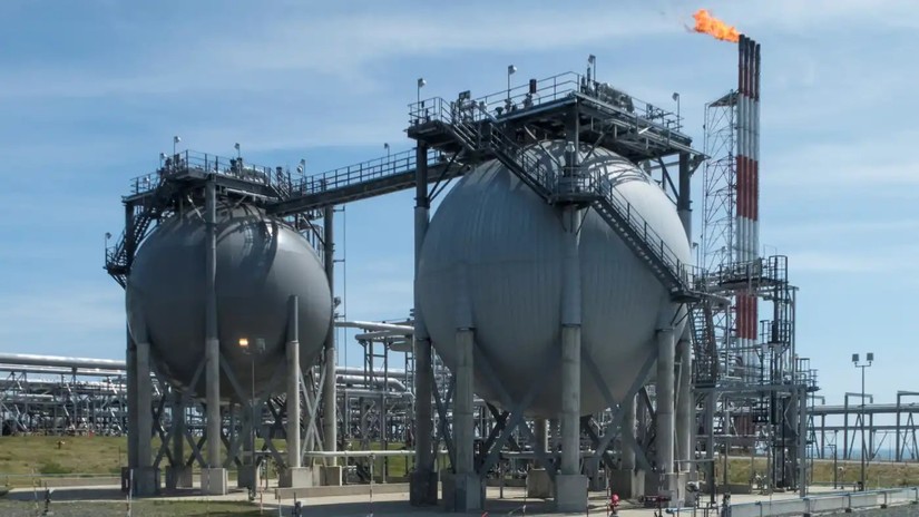 Một nhà máy LNG do công ty Sakhalin Energy, Nga vận hành. Châu Âu sẽ phải vật lộn để lấp đầy khoảng trống do việc cắt giảm khí đốt từ Nga. Ảnh: Reuters