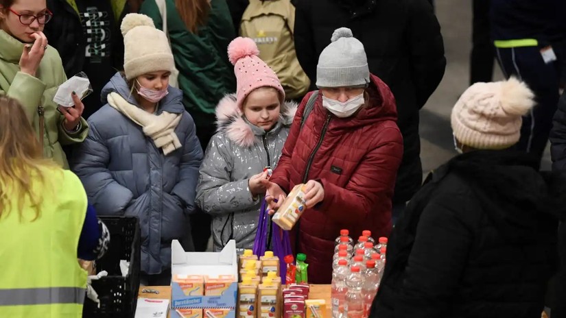 Hơn 2 triệu người tị nạn Ukraine đã rời khỏi đất nước. Ảnh: Reuters