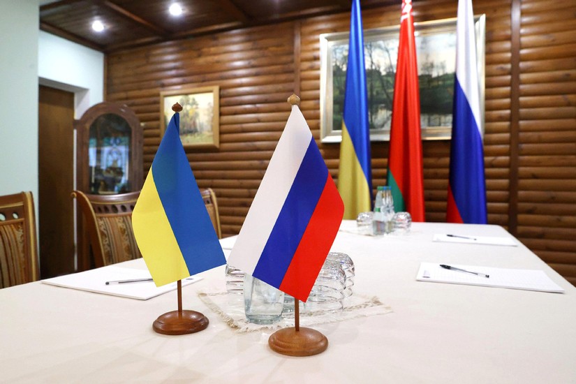 Phái đoàn Nga và Ukraine đã tiến hành ba vòng đàm phán để giải quyết cuộc xng đột quân sự ở Ukraine. Ảnh: Xinhua