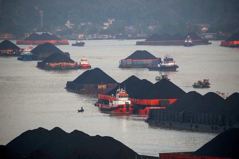Năm ngoái, Indonesia đã bắt đầu đánh thuế đối với lượng khí thải của các nhà máy điện than vượt quá giới hạn quy định. Ảnh: Reuters