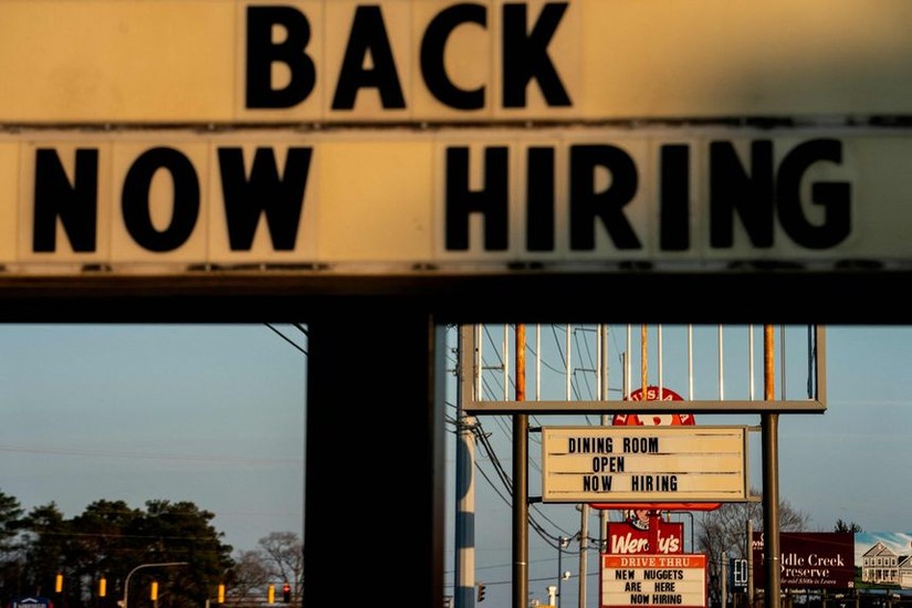 Tình trạng thiếu lao động tại Mỹ gây kìm hãm tăng trưởng kinh tế và đẩy lạm phát lên mức cao nhất trong 40 năm. Ảnh: AFP