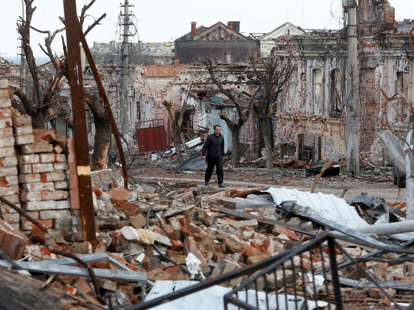 Ngân hàng Thế giới (WB) ước tính, Ukraine thiệt hại tới hơn 60 tỷ USD về cơ sở hạ tầng và vật chất. Ảnh: Reuters