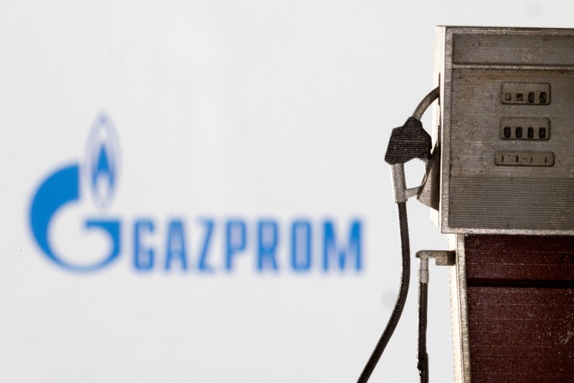 Tập đoàn năng lượng Gazprom thông báo ngừng cung cấp khí đốt cho Ba Lan và Bulgaria. Ảnh: Reuters