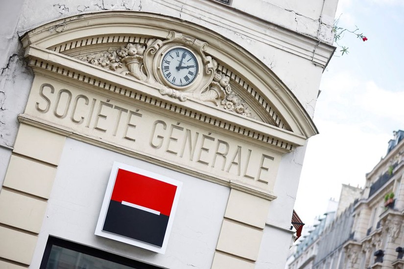 Ngân hàng Societe Generale của Pháp dự kiến lỗ gần 4 tỷ USD. Ảnh: Reuters