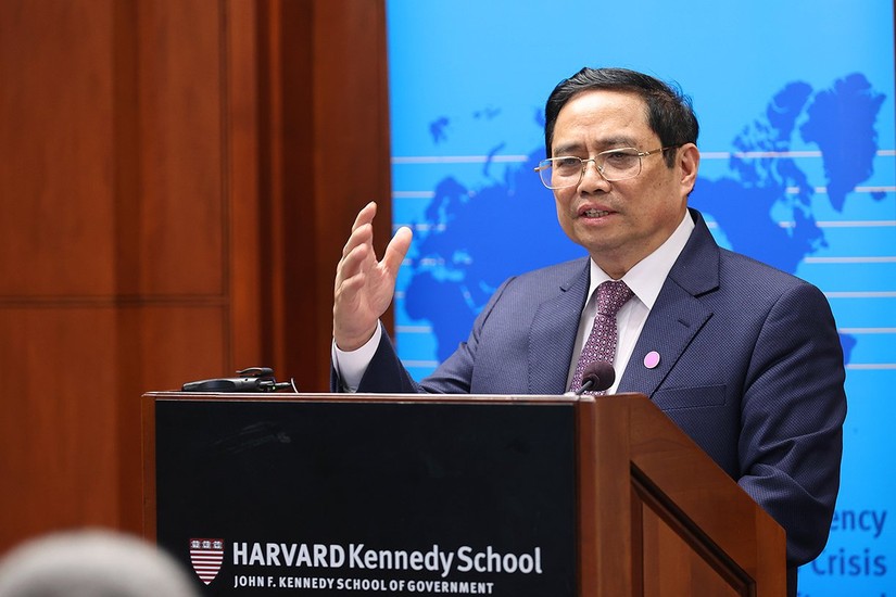  Thủ tướng Phạm Minh Chính phát biểu và dự tọa đàm chính sách tại Đại học Harvard. Ảnh: VGP