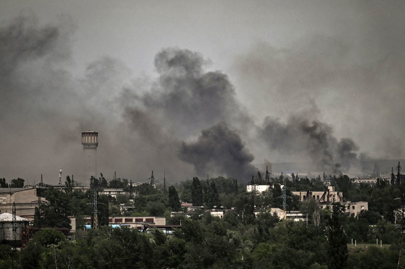 Khung cảnh thành phố Severodonetsk, vùng Donbass hôm 2/6. Ảnh: AFP