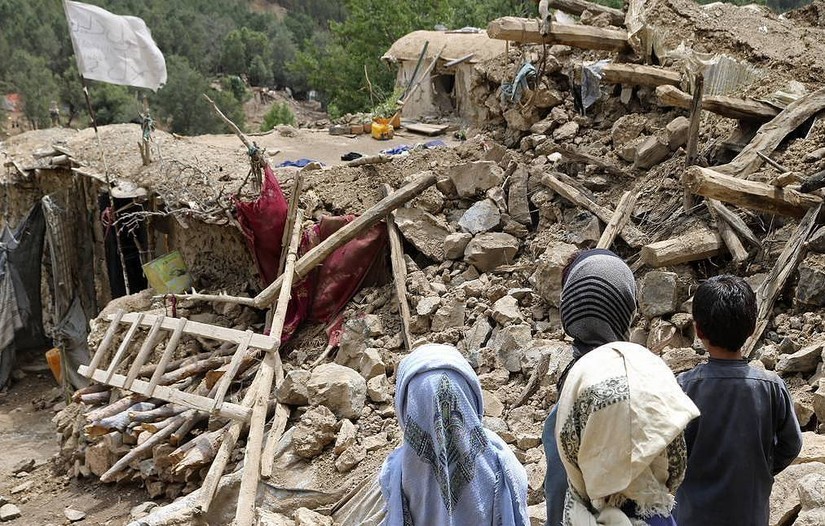 Hiện trường vụ động đất ở Afghanistan ngày 22/6. Ảnh: AP