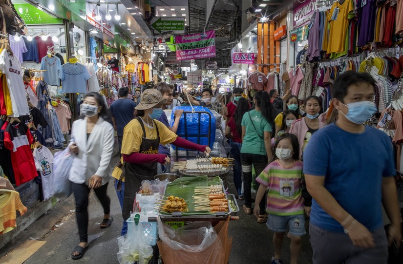 Một khu chợ tại thủ đô Bangkok, Thái Lan. Ảnh: AP