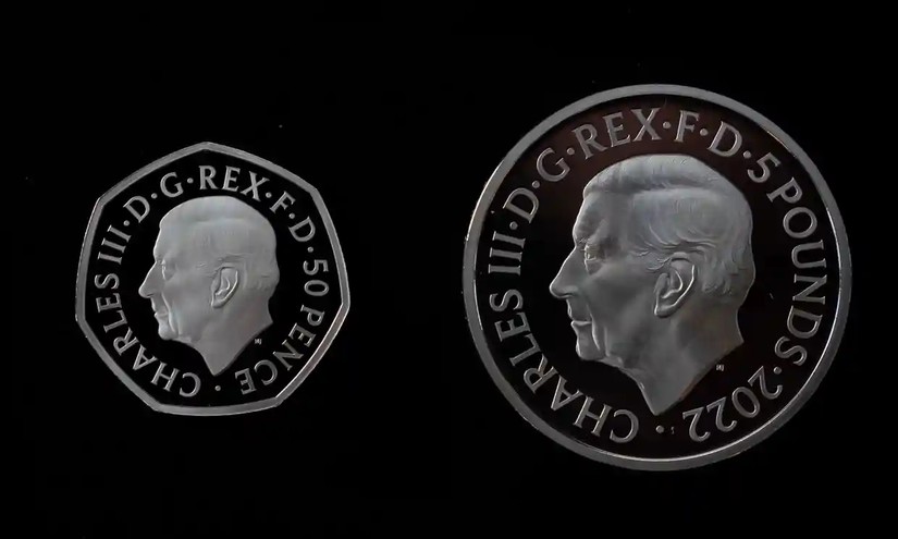 Hãy chiêm ngưỡng đồng tiền Vua Charles III với thiết kế tinh tế và lịch sử phong phú. Nó là món quà tuyệt vời cho các nhà sưu tập tiền xu.