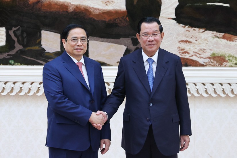 Thủ tướng Phạm Minh Chính và Thủ tướng Campuchia Hun Sen. Ảnh: VGP