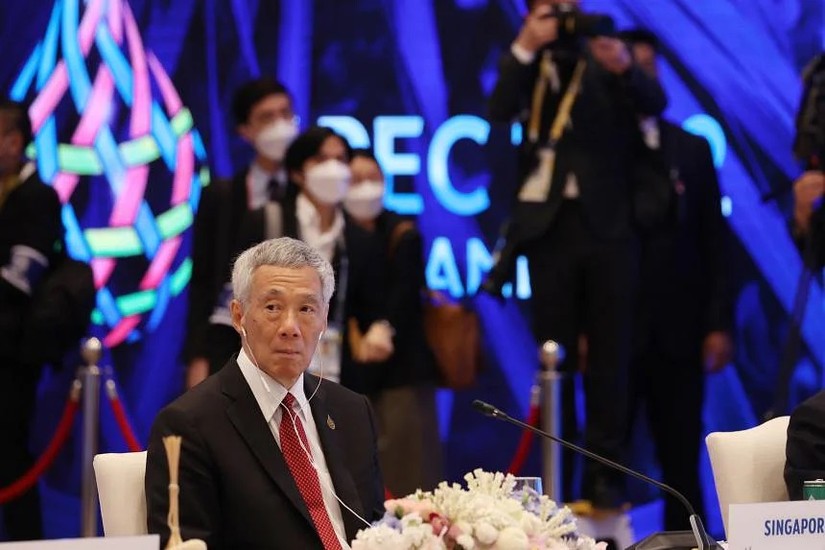 Thủ tướng Lý Hiển Long dự phiên thứ nhất tại Hội nghị các nhà lãnh đạo kinh tế APEC lần thứ 29, ngày 18/11. Ảnh: Straits Times