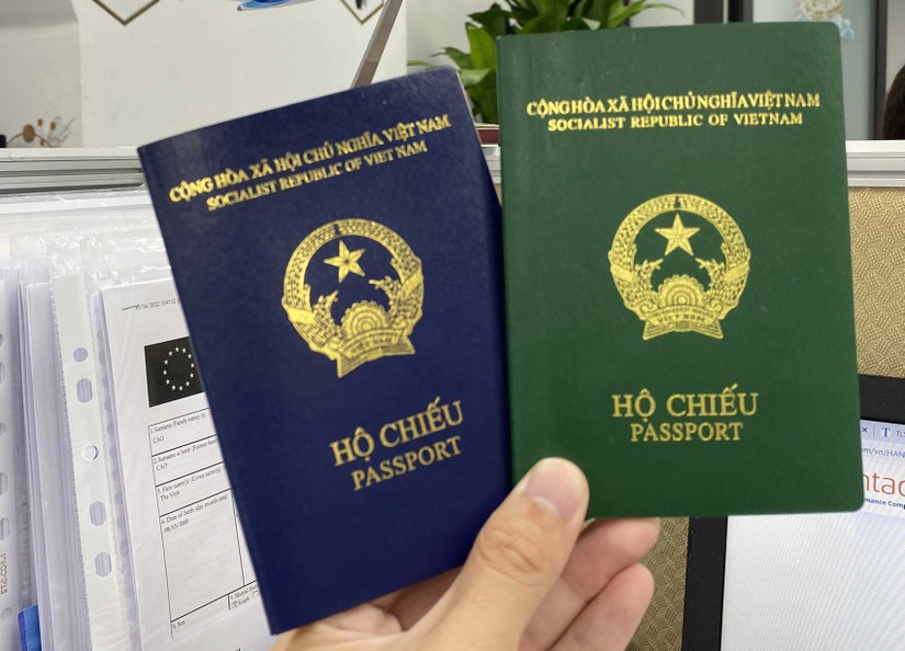 Đức công nhận hộ chiếu mới của Việt Nam, cấp lại visa dài hạn
