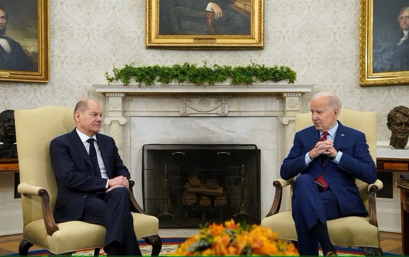 Tổng thống Mỹ Joe Biden gặp Thủ tướng Đức Olaf Scholz tại Phòng Bầu Dục, Nhà Trắng, ngày 3/3. Ảnh: Reuters
